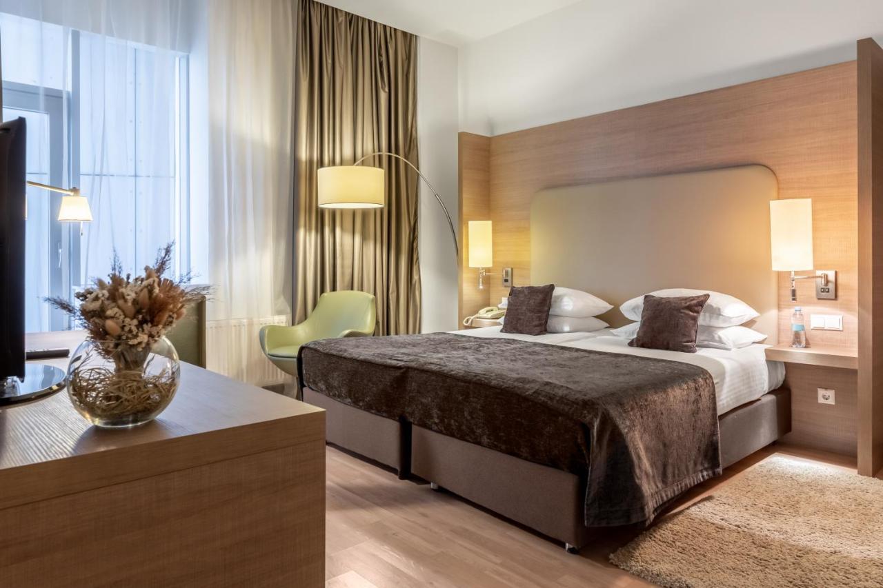 Ramada Encore Kiev Exterior foto