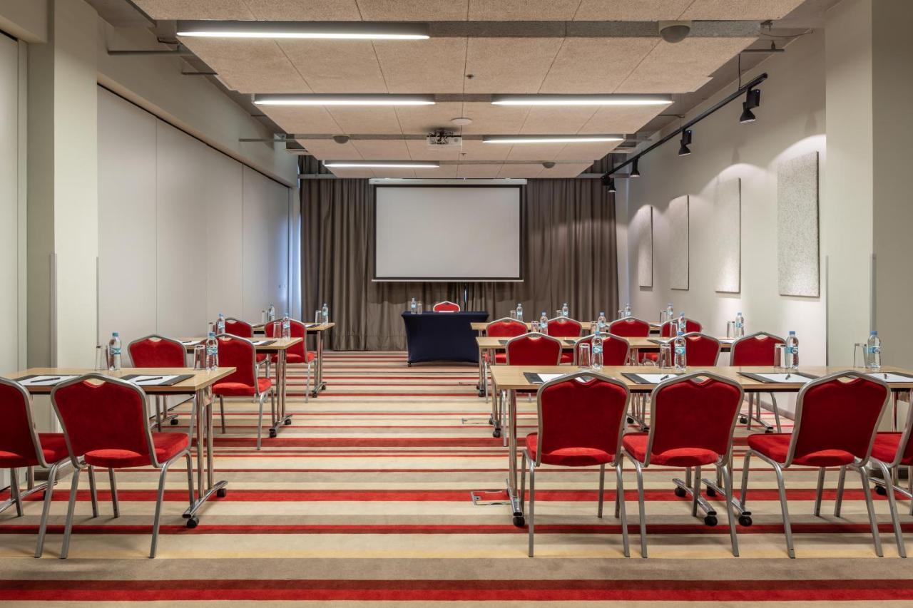 Ramada Encore Kiev Exterior foto