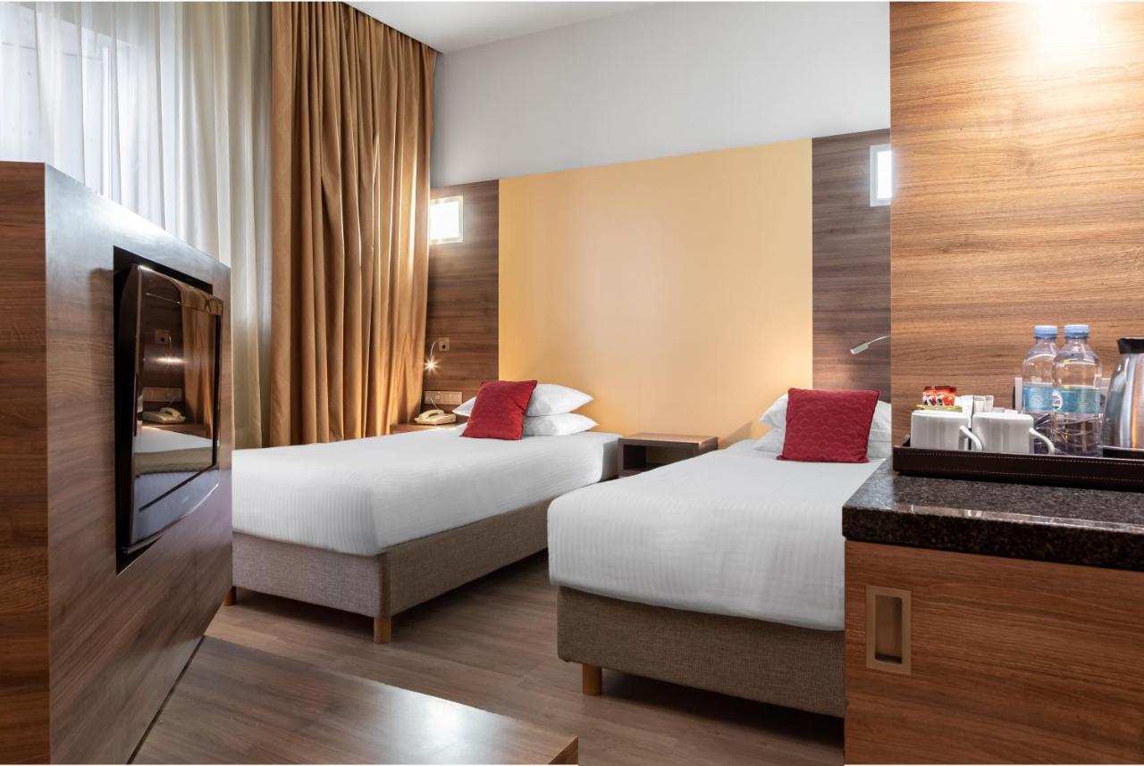 Ramada Encore Kiev Exterior foto
