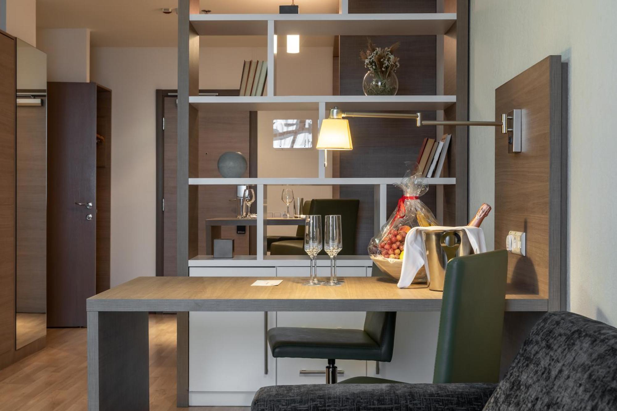 Ramada Encore Kiev Habitación foto