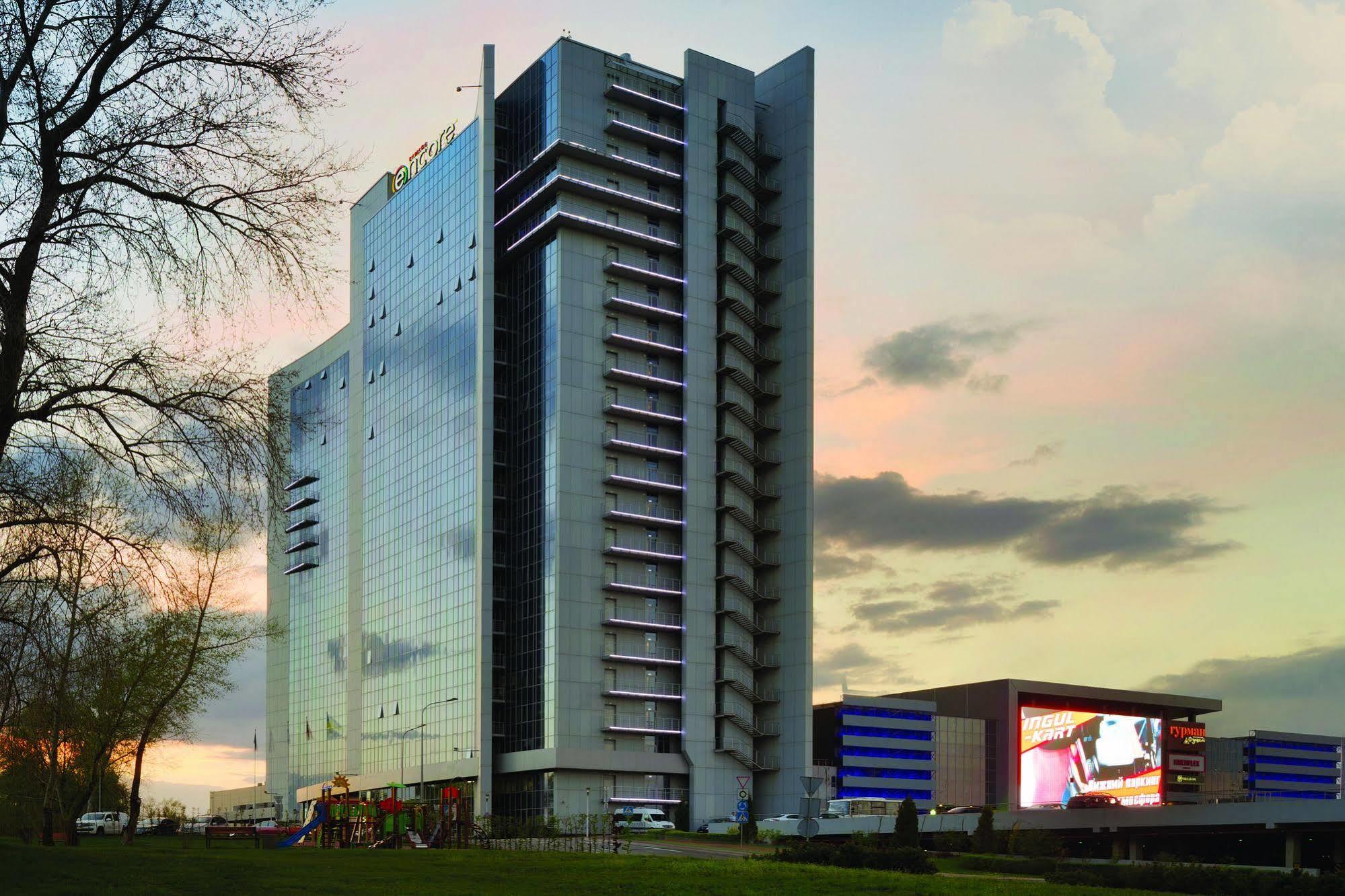 Ramada Encore Kiev Exterior foto
